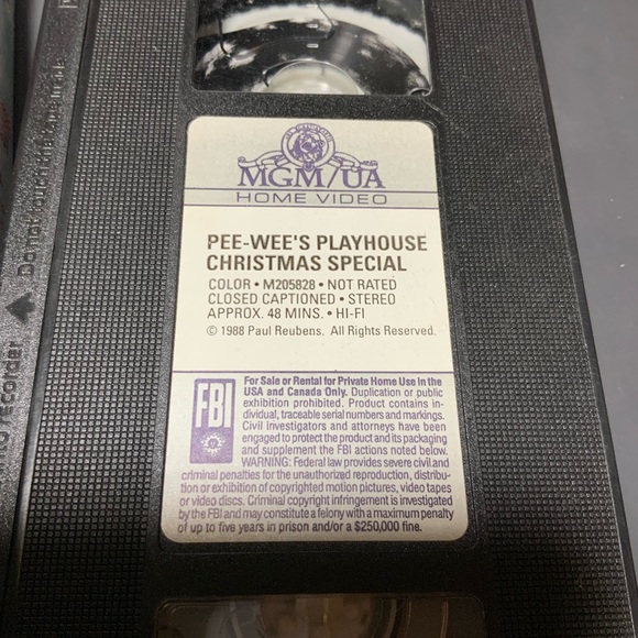 Peewee’s Playhouse Christmastmas Special. 
With special Guests. 1996 VHS NR 48M - Picture 4 of 10